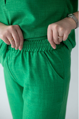 Костюм жіночий